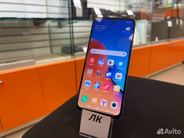 Xiaomi 12, 8/128 ГБ