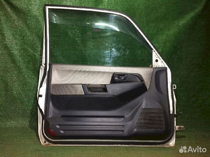 Дверь левая Mitsubishi Pajero IO N66W Белая ржавчи