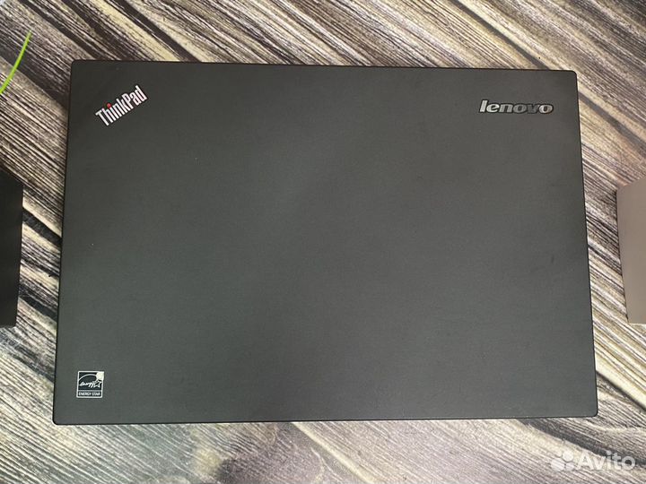 Мощный ноутбук Lenovo i5/8gb/SSD256/1900x600