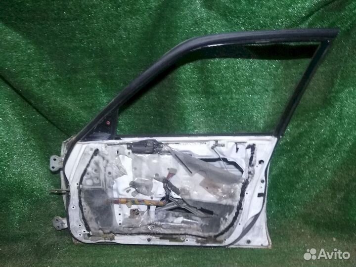 Дверь передняя правая Toyota Mark II GX80