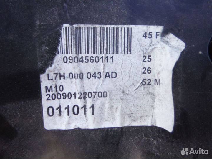 Телевизор (панель передка) №42 VW Transporter (T5)