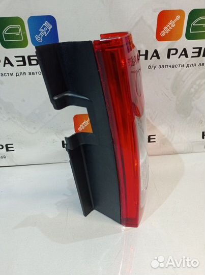 Фонарь задний правый LADA Largus