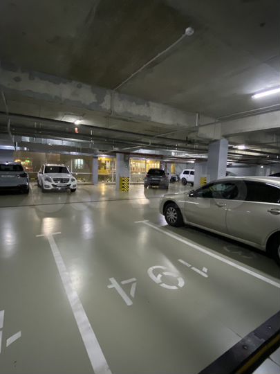 Машиноместо, 13 м²