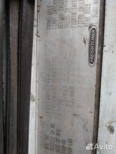 Freightliner Columbia, 2002