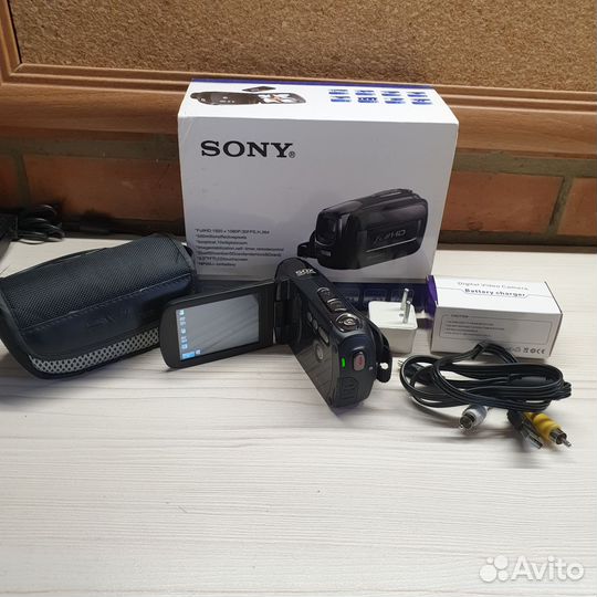 Видеокамера Sony full HD 1920