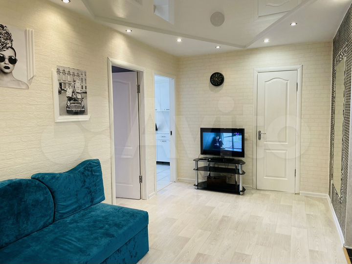 2-к. квартира, 60 м², 3/9 эт.