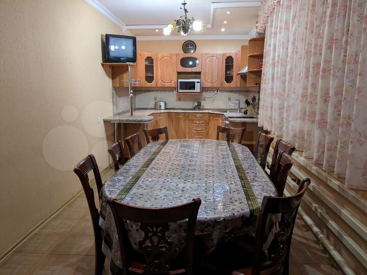 Дом 188,3 м² на участке 10 сот.