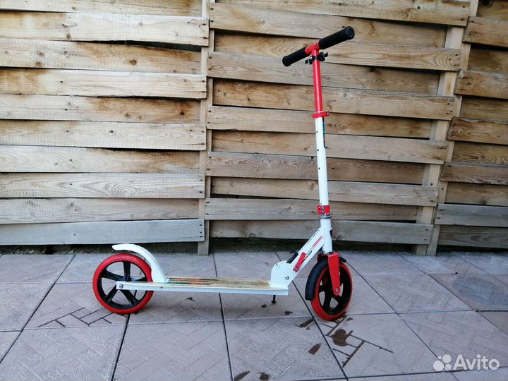 Самокат двухколесный