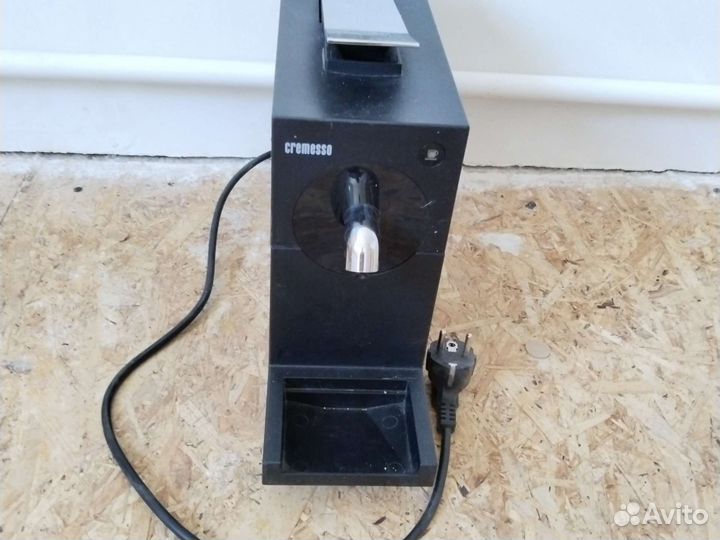 Капсульная кофемашина cremesso