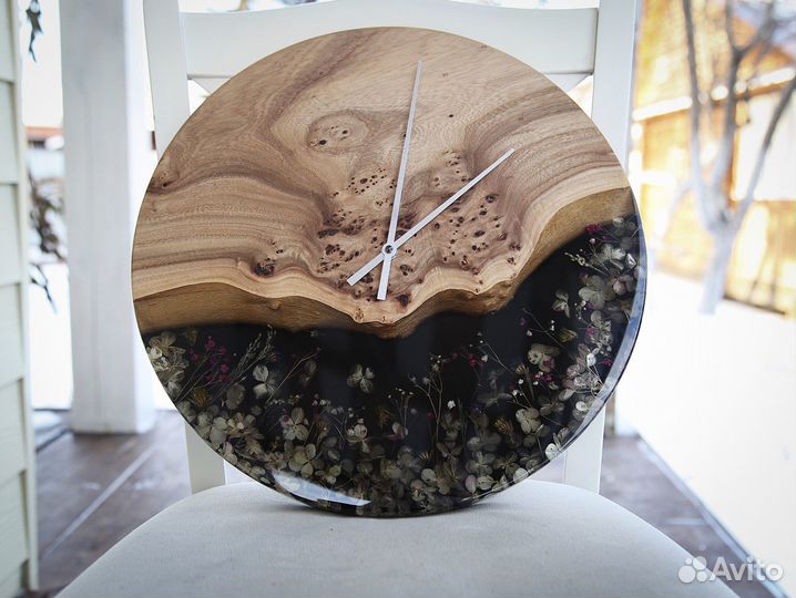 Часы из дерева, часы из смолы