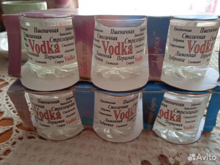 Супница и посуда