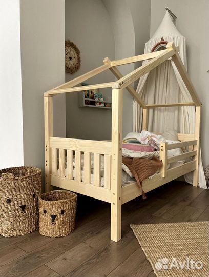 Кроватка Домик для мальчика