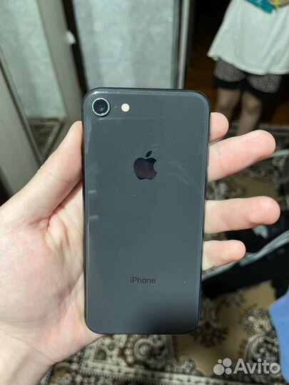 iPhone 8, 64 ГБ