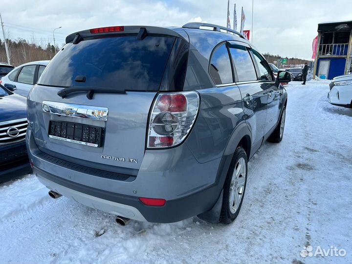 Chevrolet Captiva 3.0 AT, 2012, 185 120 км