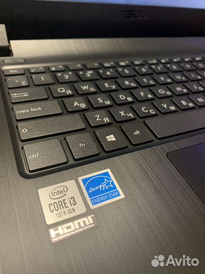 Шустрый ноутбук Asus i3/ssd+hdd как новый