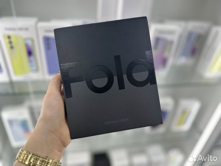 Samsung Galaxy Z Fold4, 12/256 ГБ