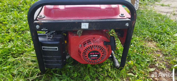 Бензиновый генератор