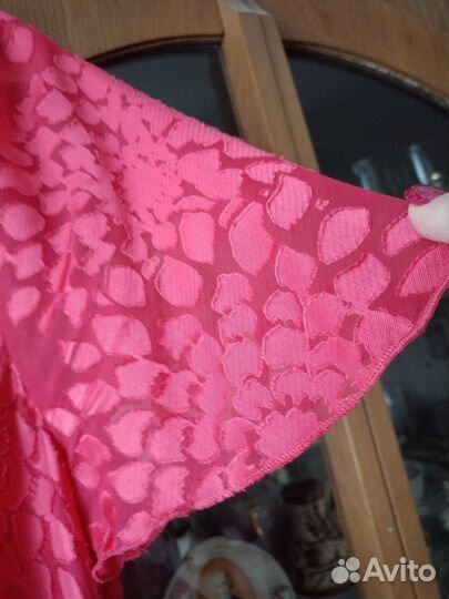 Платье праздничное