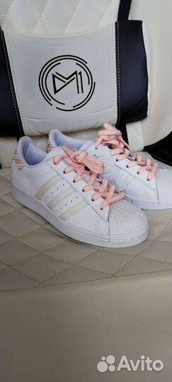 Кроссовки adidas