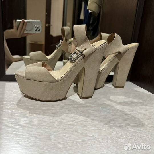 Босоножки женские 38 размер бежевые