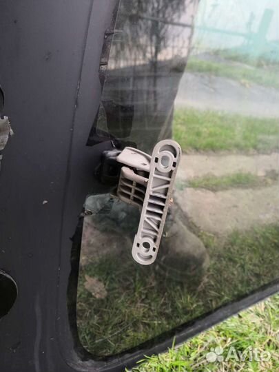 Стекло двери эльгранд