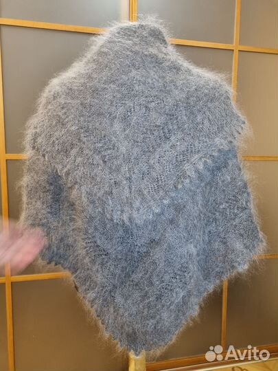 Пуховый платок шаль