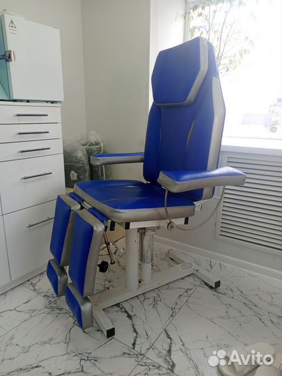 Педикюрное кресло на гидравлике бу
