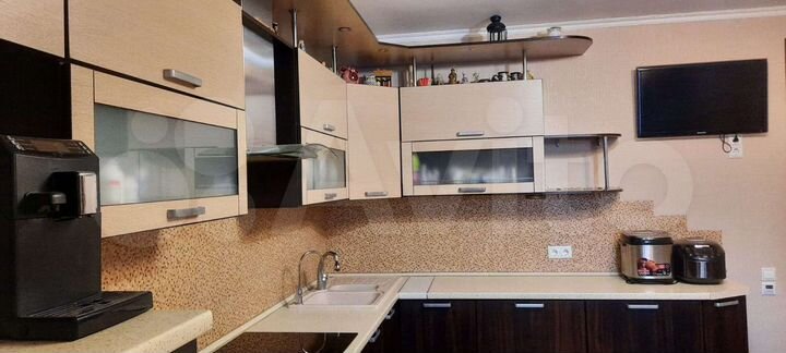 3-к. квартира, 85 м², 1/19 эт.