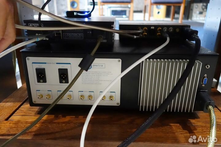 Предварительный и CD Spectral SDR 1000