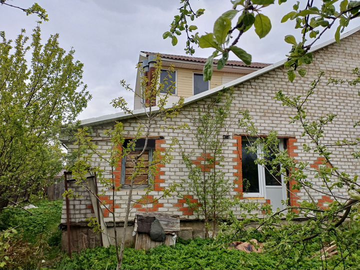 Дом 168 м² на участке 6 сот.