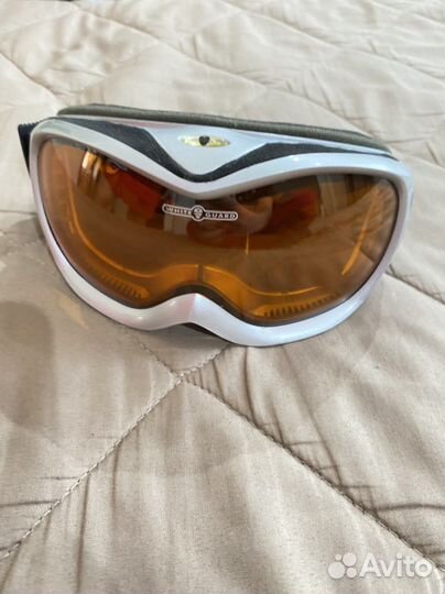 Очки горнолыжные с защитой от солнца