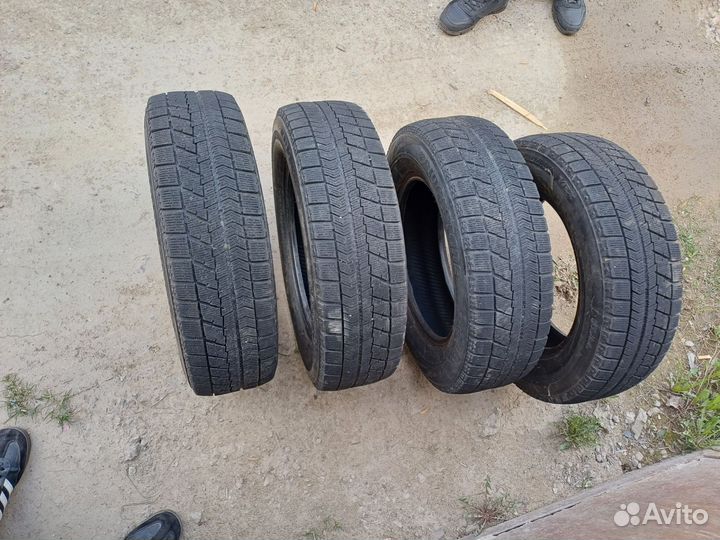 Bridgestone Blizzak VRX 82