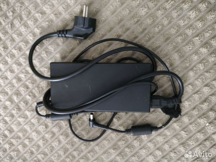 Ноутбук DNS i5 на детали и разбор