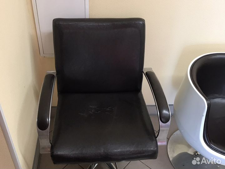 Оборудование для Парикмахерская,кресло педикюра