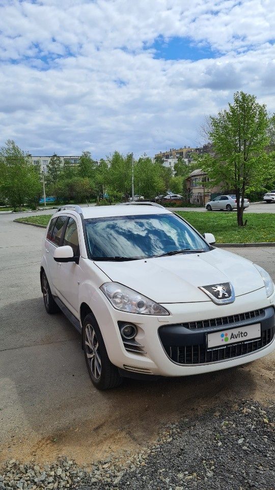 Peugeot 4007: фото владельца