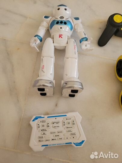 Детские радиуправляемые робот и машинка