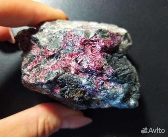 Анапаит кахолонг амазонит эвдиалит датолит