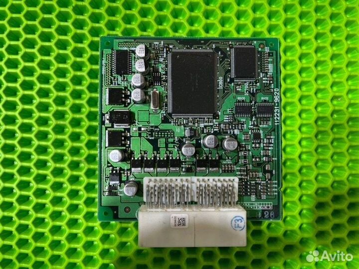 Блок управления АКПП Subaru Forester 2 SG5 EJ203