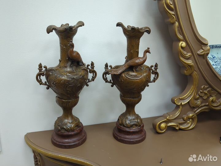 Вазы. Регюль. Парные. С павлином