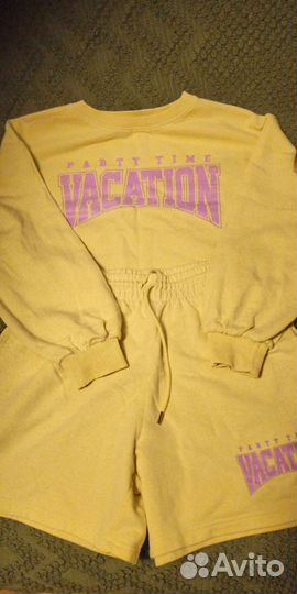 Шорты и свитшот 48р
