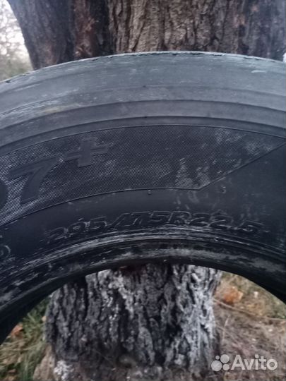 Грузовые шины бу 295. 75. 22.5