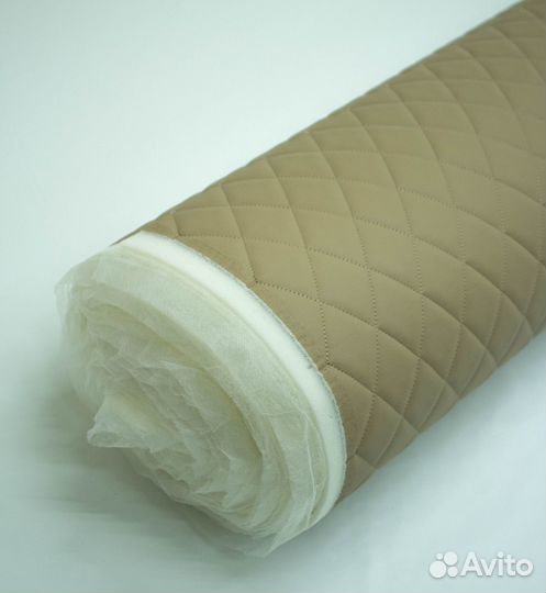 Стеганая экокожа бежевая с бежевым ромбом