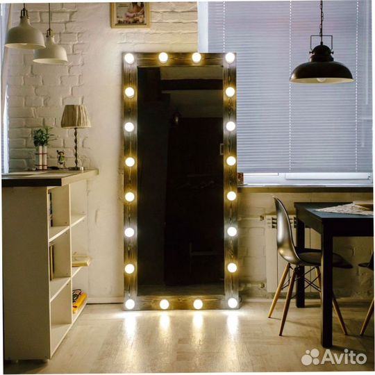 Зеркало с лампочками