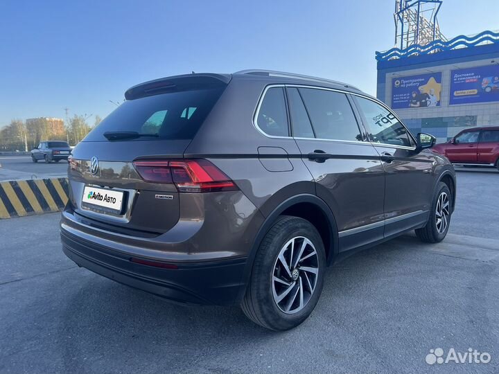 Volkswagen Tiguan 2.0 AMT, 2018, 111 000 км