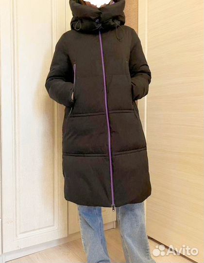 Пальто женское зимнее с капюшоном 46