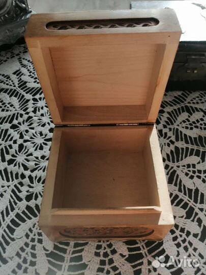 Шкатулки дерево, латунь, перламутр