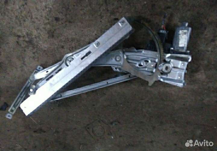 Электростеклоподъемник передний Опель Астра H Купе