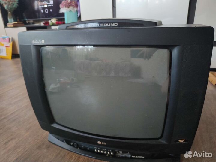 Телевизор бу ламповый