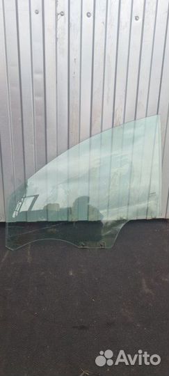 Стекло двери переднее левое Renault Duster HJD F4R
