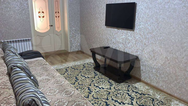 3-к. квартира, 70 м², 1/4 эт.